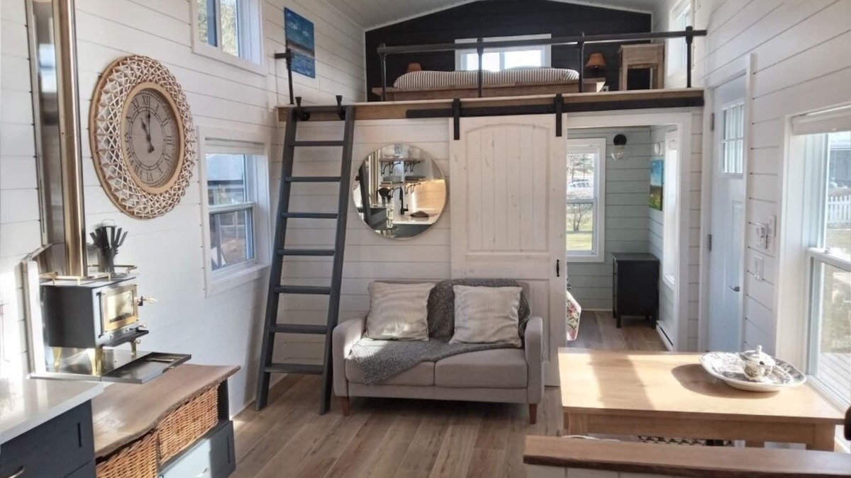 Chester Cottage | Serenity Tiny House Cottage in Chester