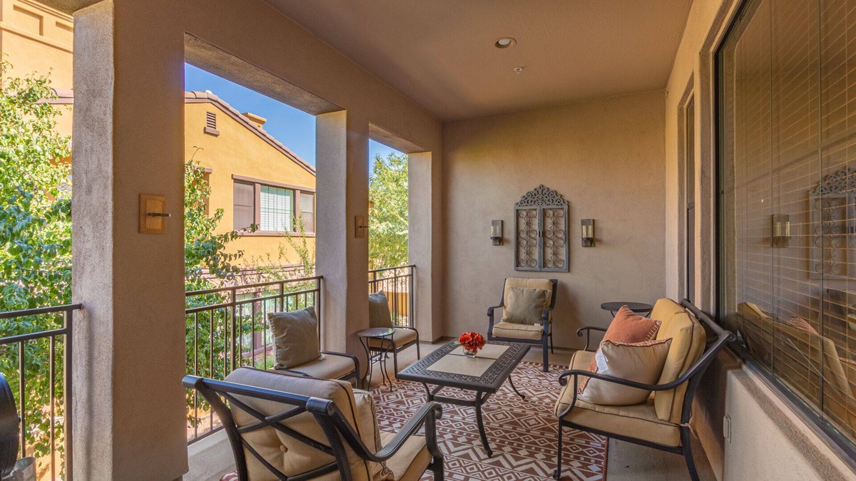 Fulton Ranch House | Serenity Town House! Heated Pool, Gym! 2 King Beds! 1 Dog Friendly!
