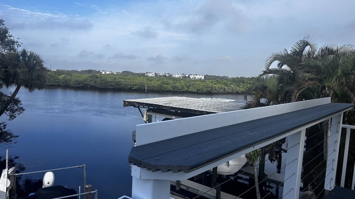 Tarpon Springs House | Serenity View Upstairs unit