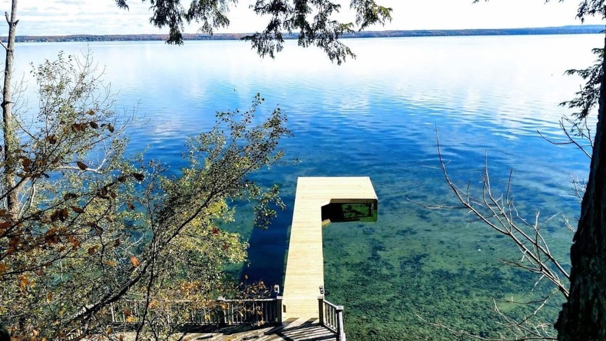 Town of Torrey House | Serenity Zen House on Seneca Lake - Pet Friendly