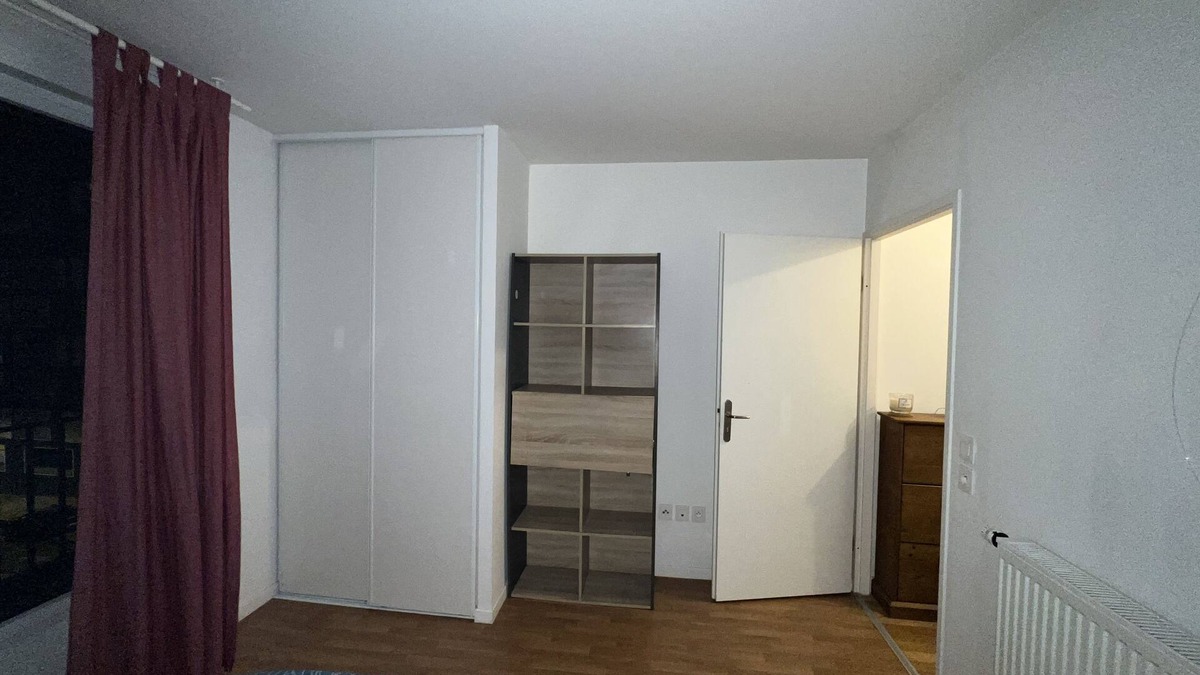 Gennevilliers Apartment | Serenspot