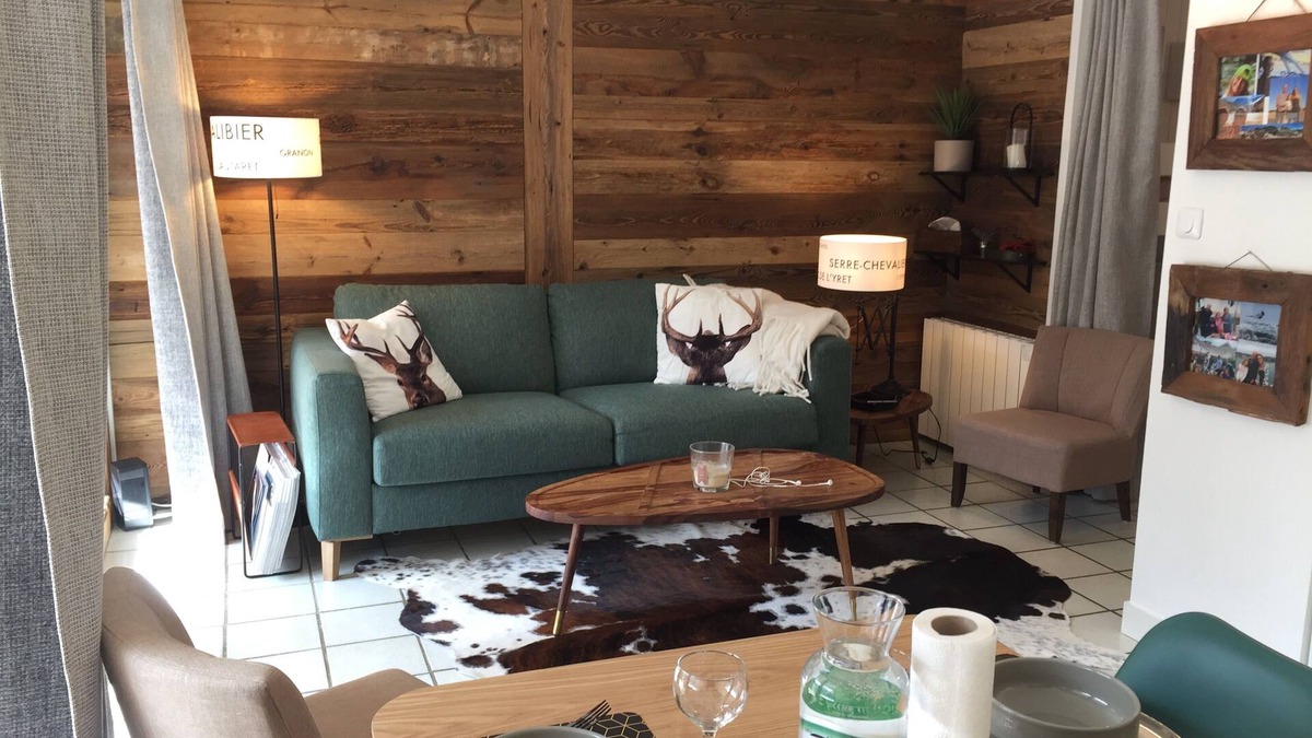 Saint-Chaffrey Apartment | Serre Chevalier Chantemerle T2 + sleeping area in the DRC for 6 people