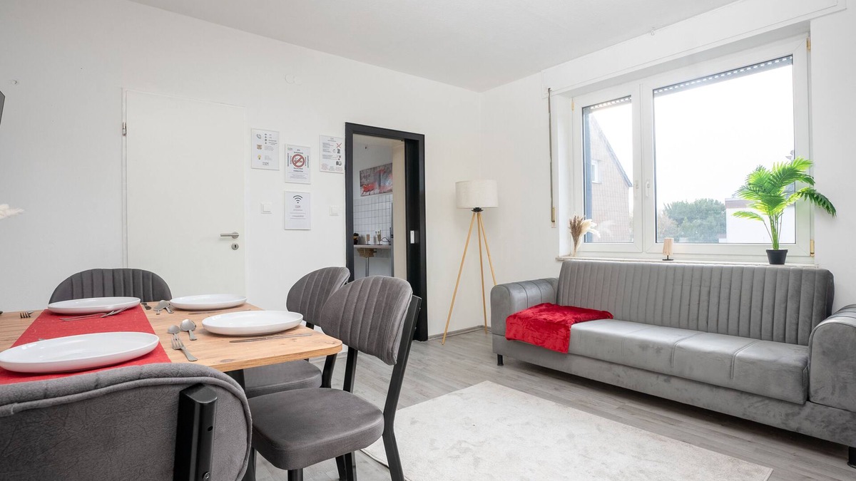 Westerholt Apartment | Serviceroom24 - Apartment 3 in Herten WLAN - Smart-TV - 24-7 check-in and kitchen