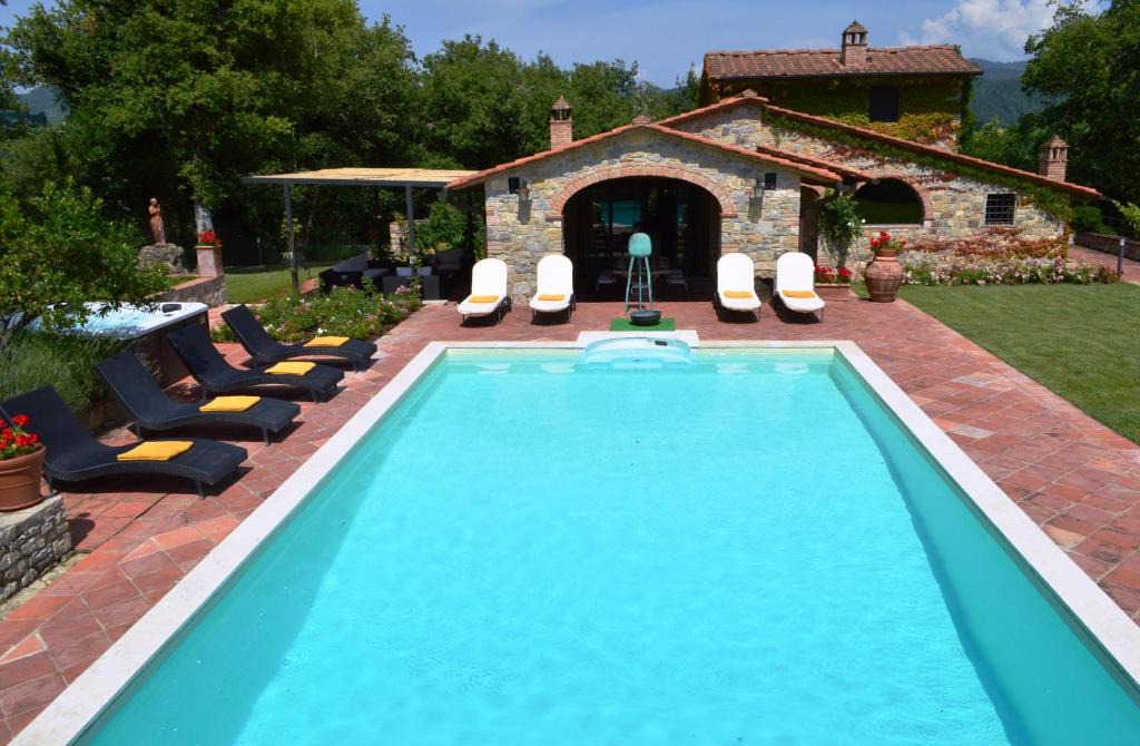 Gaiole in Chianti Villa | Sestuccia