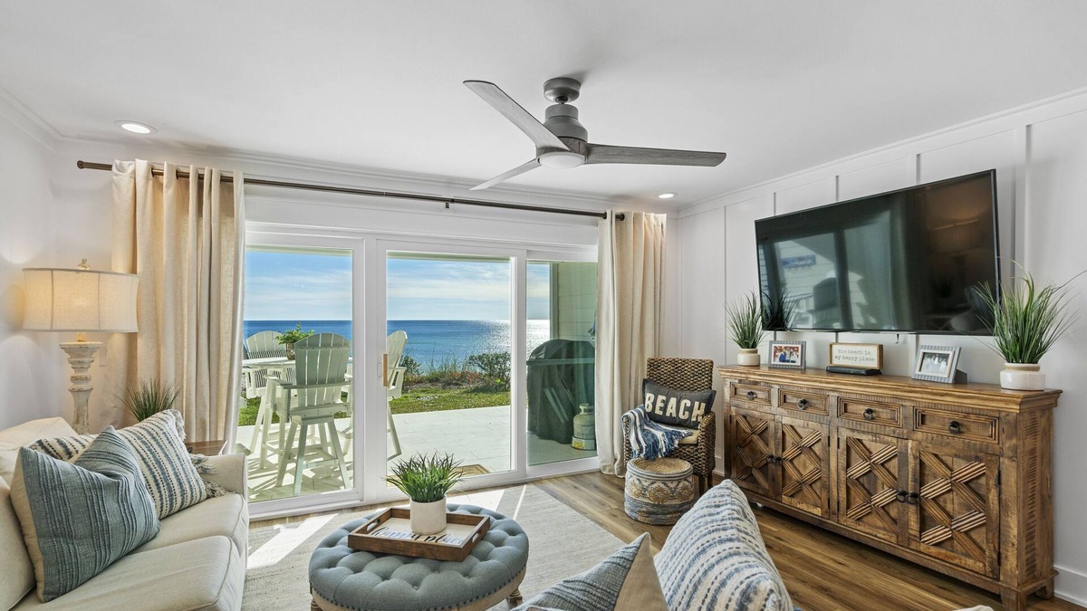 Seacrest Condo | Set Sail at Seafarer/Beachfront/Close to Alys & Rosemary