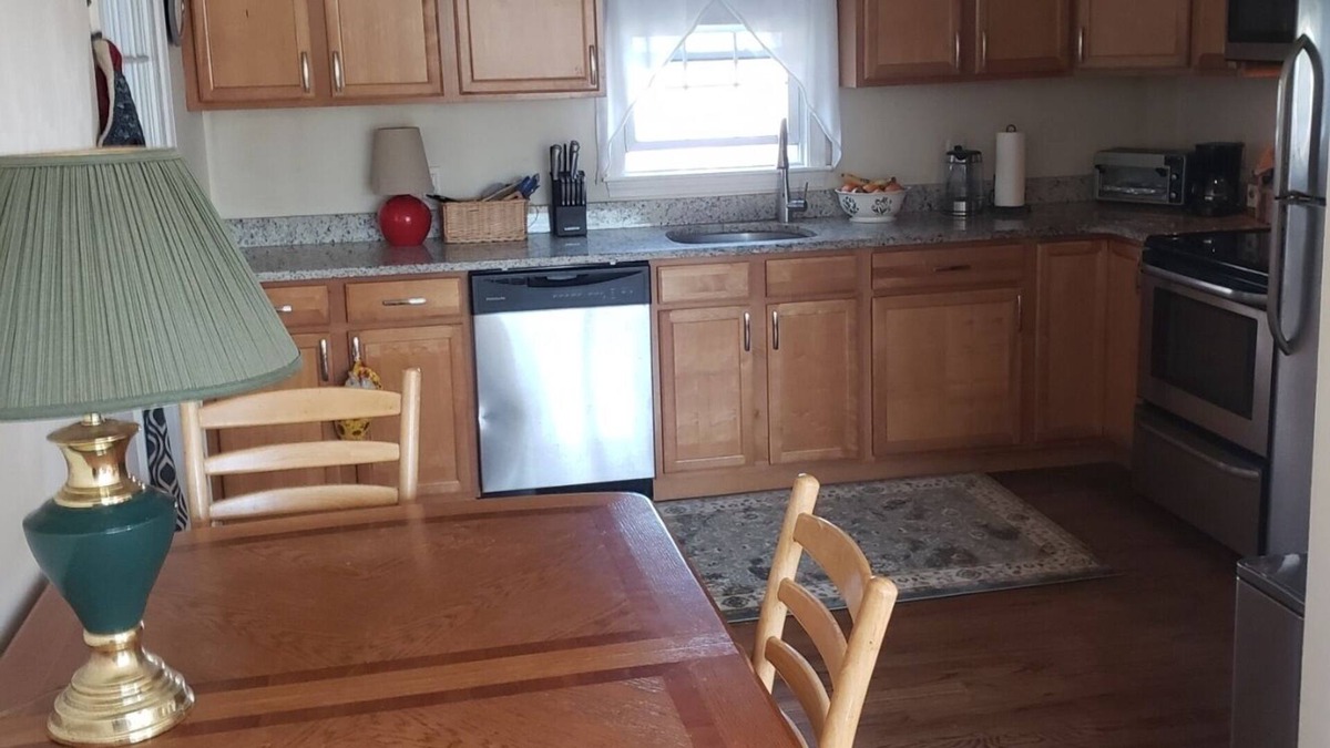 East Falmouth House | Set Up for Comfort! Beautiful Home in Falmouth - 3 bedroom/2bath - Sleeps 6