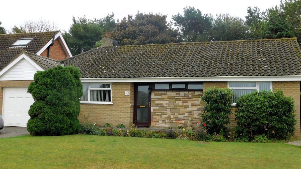 West Runton House | Set within an area of Outstanding Natural Beauty this bungalow is just the place in which to relax