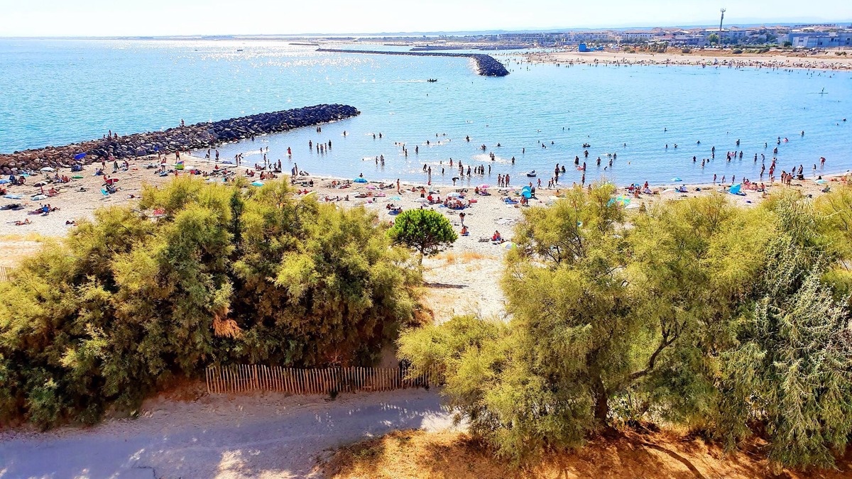 Sete Apartment | SETE apartment exceptional view 1st line beach 62 m2 6 pers + GARAGE