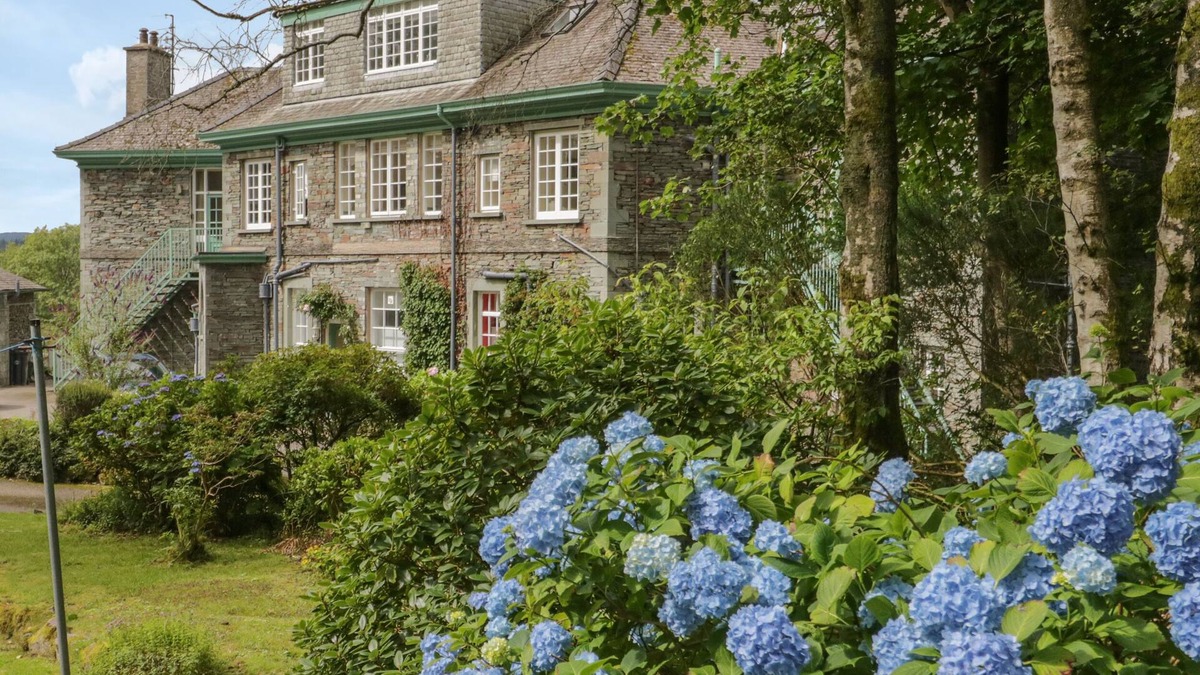 Waterhead Cottage | SETHERA, family friendly in Ambleside