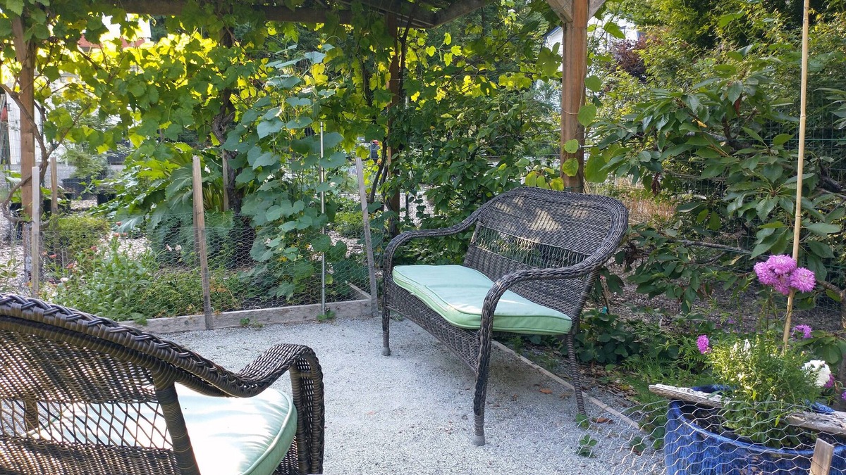 Maltby House | Seven Cedars on Parklike Grounds