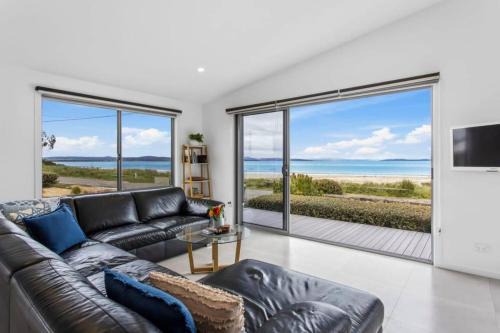 Seven Mile Beach House | Seven Mile Beach House - Surf, Hike, Golf