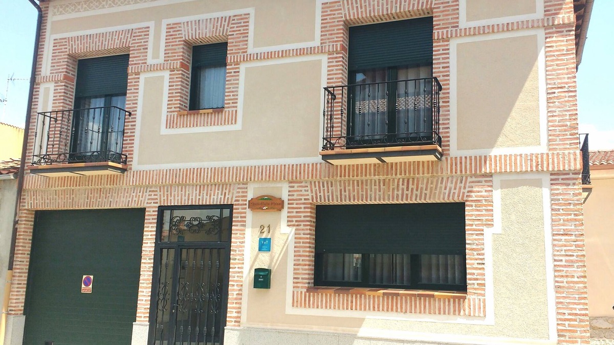 Torrecaballeros House | Seven Peaks House in Torrecaballeros (14P)