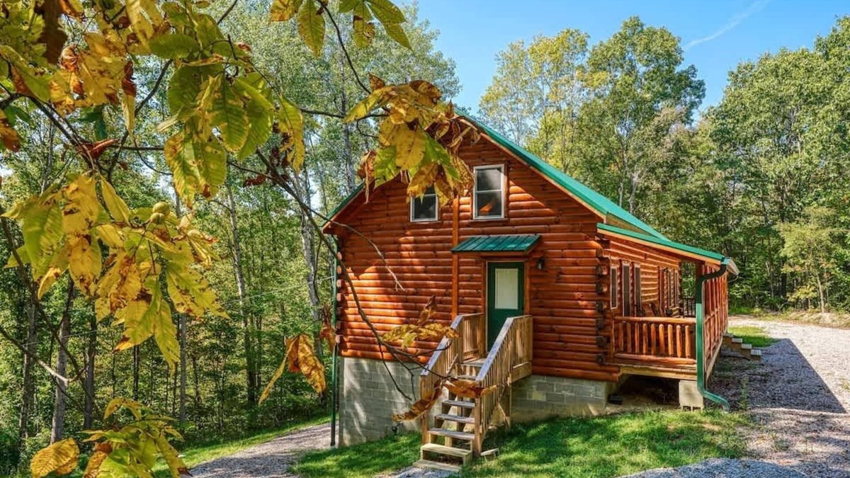 Nelsonville Cabin | Seven Pines Cabin - Secluded in Hocking Hills