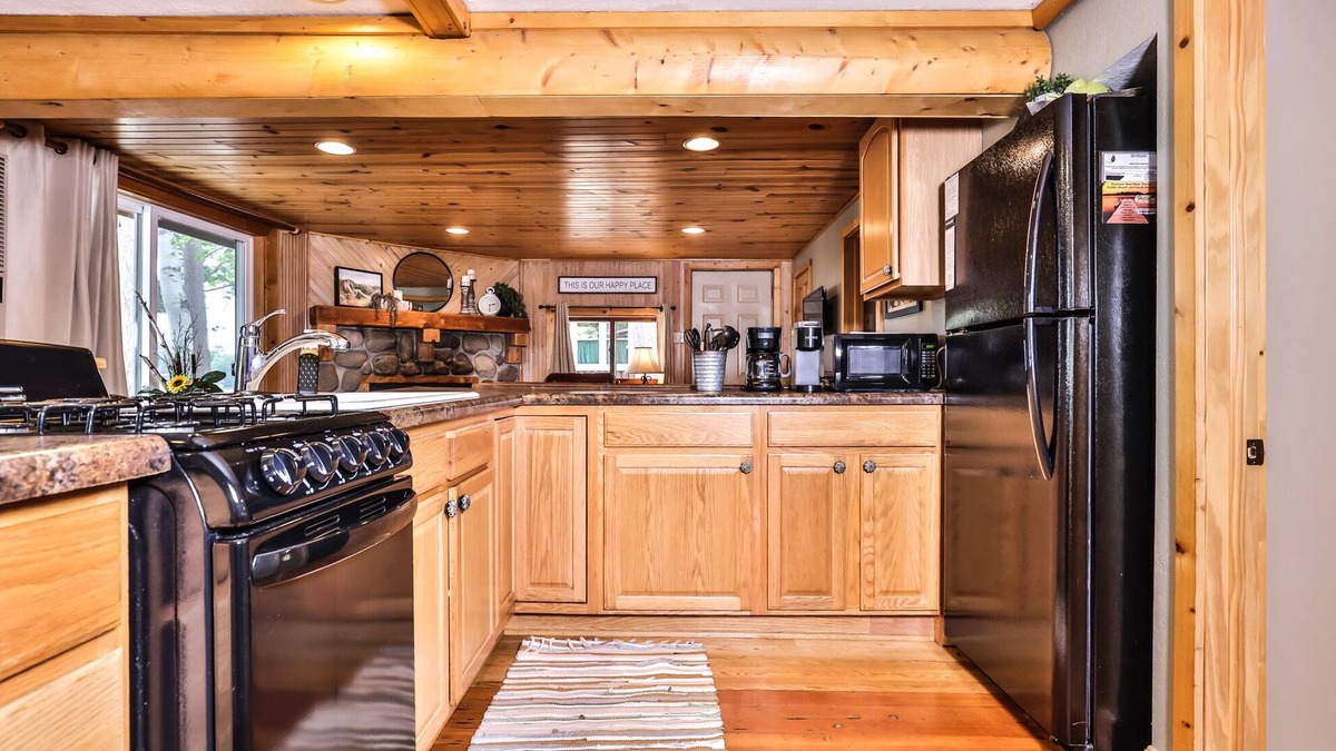 St Germain Cabin | Seven Pines - Lakefront cottage on West Bay of Little Saint Germain Lake
