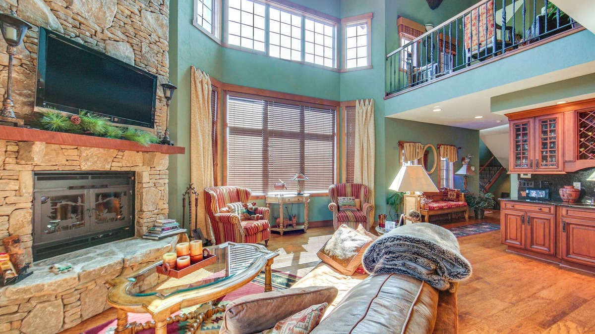 Champion House | Seven Springs Resort Home: Theater Room & Grill