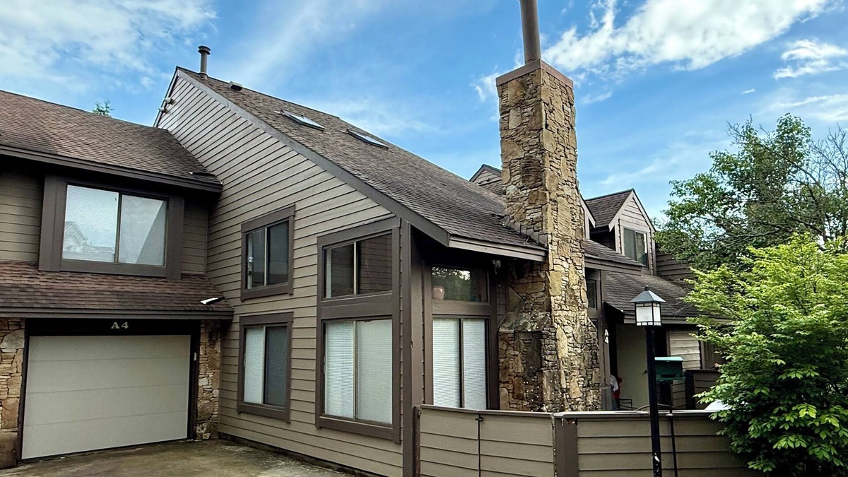 White House | Seven Springs ski in, ski out two bedroom and loft for year round fun.