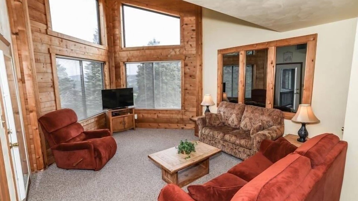 Seven Springs Condo | Seven Springs Stoneridge 1 Bedroom Loft Standard Condo, Pet Friendly! by RedAwning
