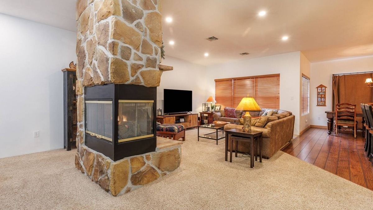 Seven Springs Condo | Seven Springs Woodridge 4 Bedroom Premium Condo, Deck with Mountain Views by RedAwning