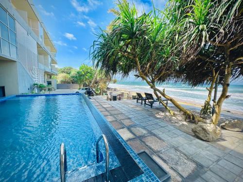 Hikkaduwa Villa | Sevenra Grand Beach Hotel