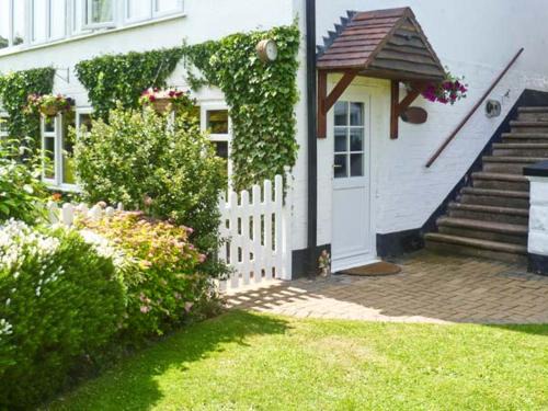 Stourport-on-Severn House | Severn Bank Lodge