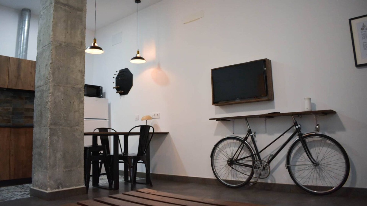 San Jose Obrero Apartment | Seville Industrial Flat