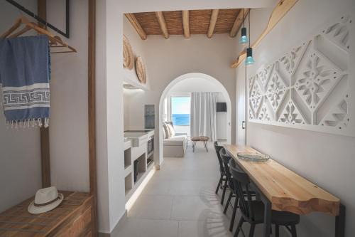 Khora Sfakion Apartment | Sfakia Seaside luxury Suites