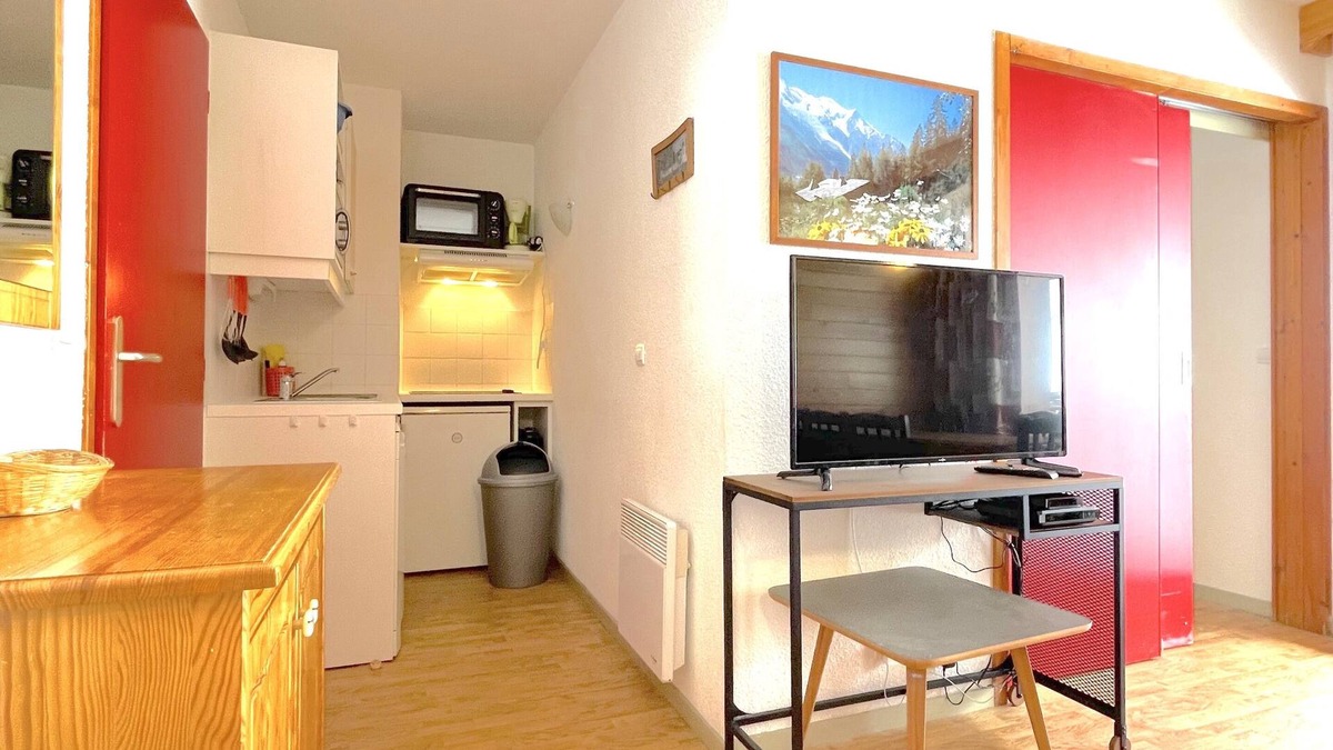 Saint-Francois-Longchamp Apartment | SFL2 4/6 Pers WIFI apartment at the foot of the slopes