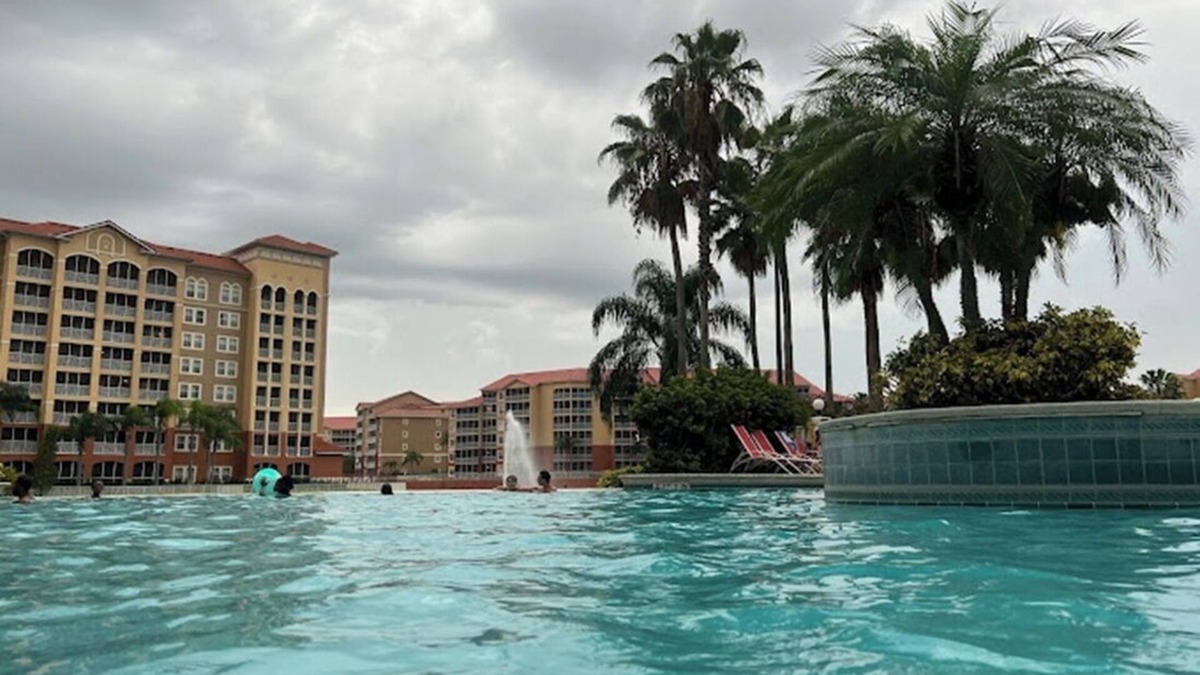 Florida Center North Condo | Shade from the Sun in this 2 bedroom condo in an excellent Orlando location