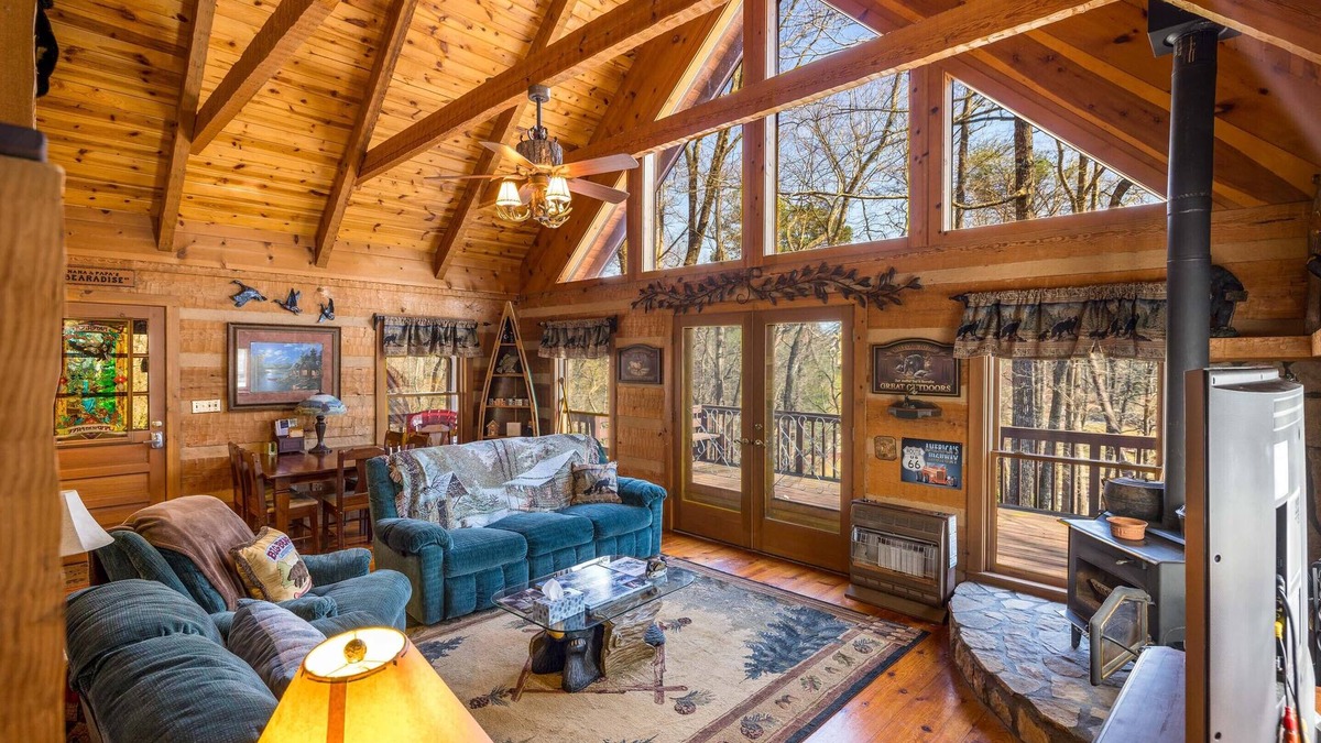 Cleveland Ski Chalet | Shadowhoffen at Bearadise - Resort Activities for the Whole Family!