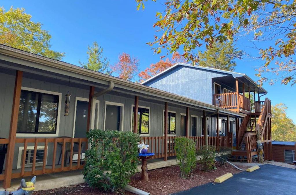 Branson West Hotel | Shady Acre Inn and Suites