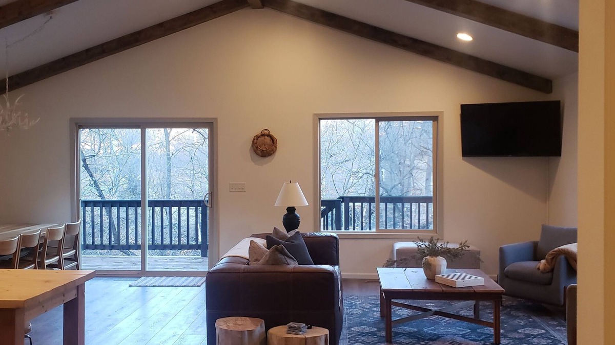 Yankton Cabin | Shady Creek Cabin - Family Friendly Getaway Near Lake