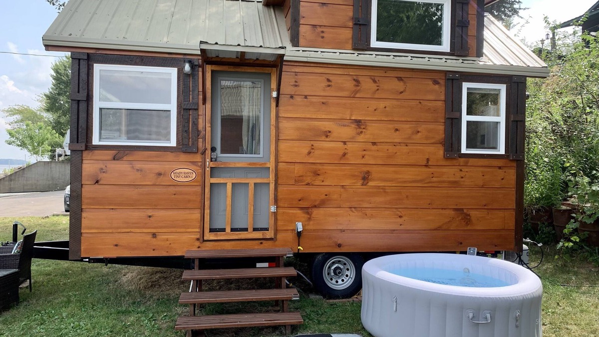 Bellevue Cabin | Shady Haven - Tiny Home 1