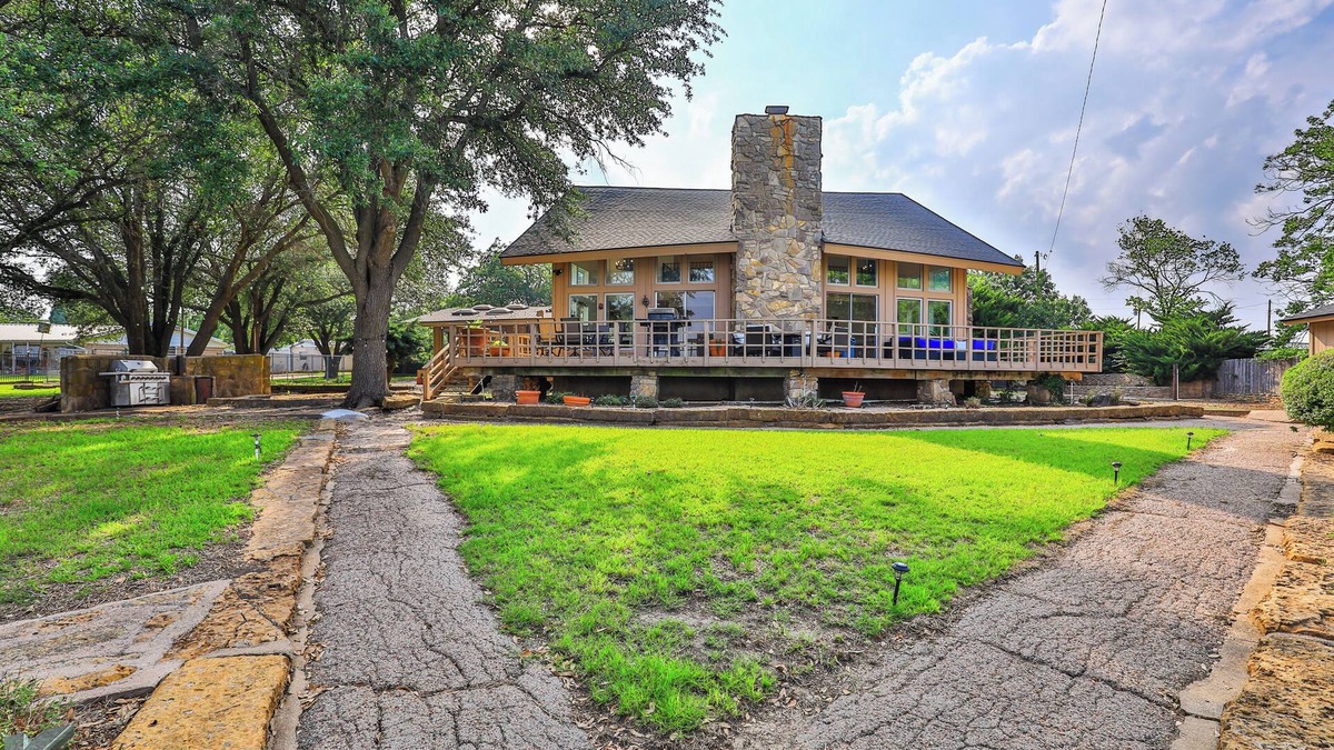 Coleman House | Shady Oaks Lake Coleman Retreat