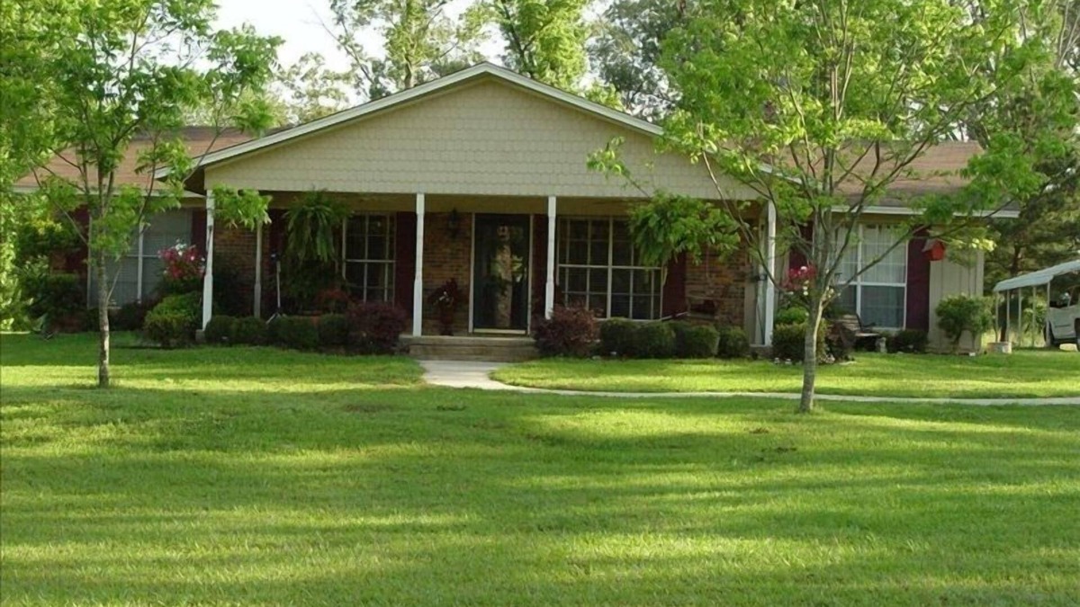 Murfreesboro House | Shady Pines Retreat - Next to Crater of Diamonds State Park. Private 7 acre pond