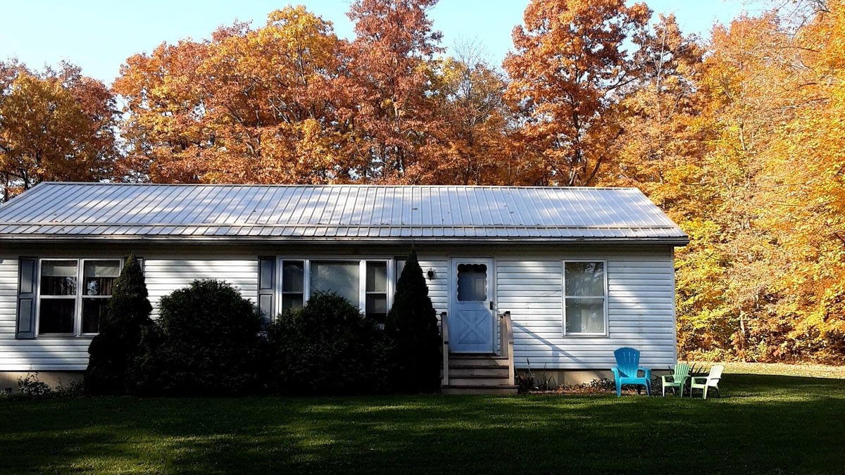 Town of Torrey House | Shady Trail Lodge