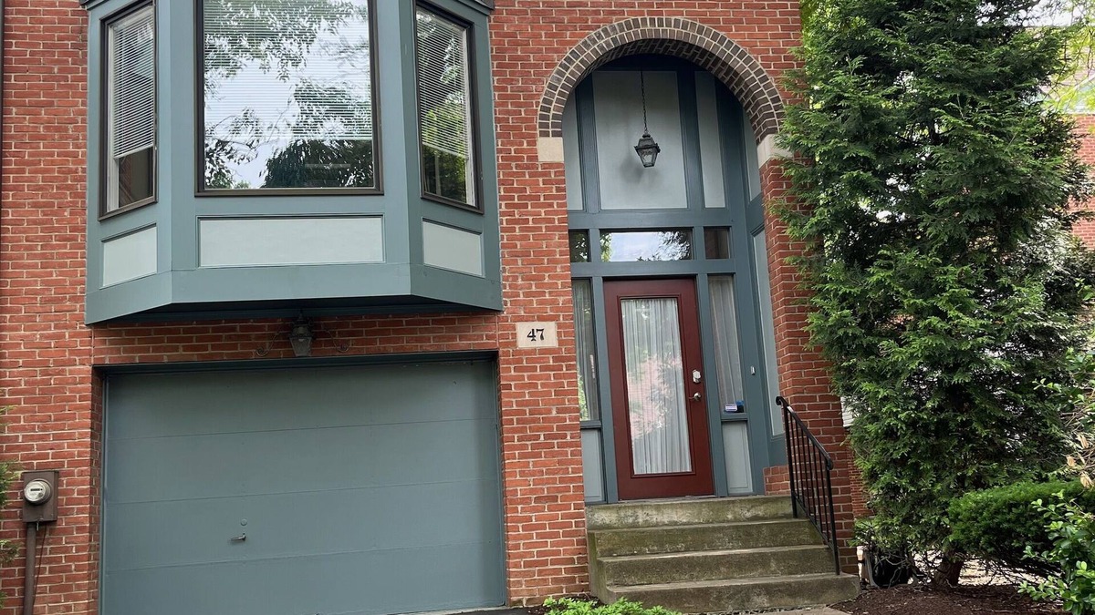 East Liberty House | Shadyside Penthouse