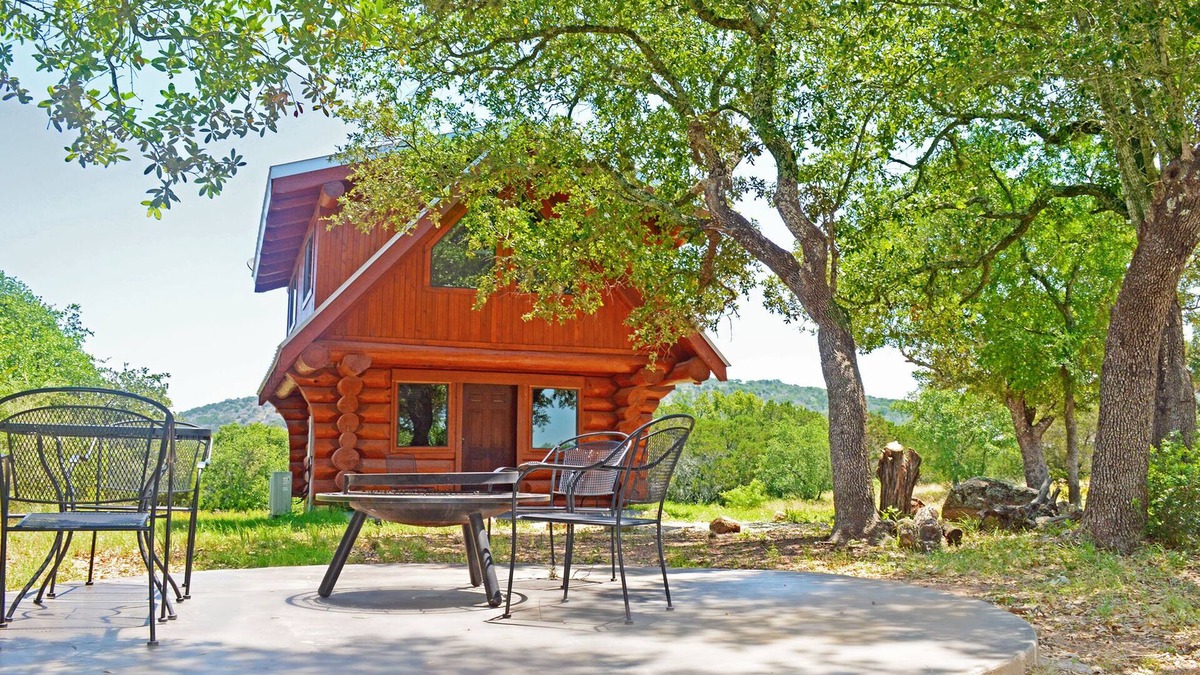Marble Falls Cabin | Shadyside: Scenic Escape with Lake Views Awaits!
