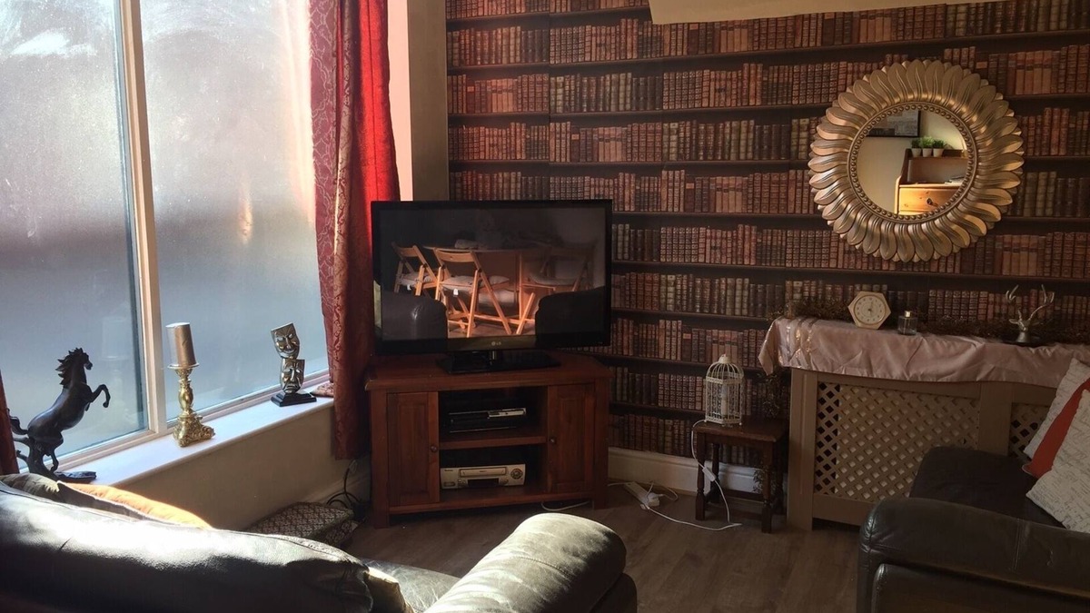 Newton Burgoland House | Shakespeare apartment vintage home from home on the edge of National Forest