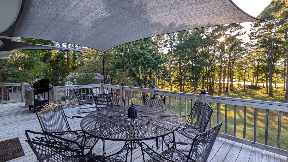Scottsboro House | Shallow Waterfront Private 3 Bedrooms+Bunkroom+FirePit+Grill+Games