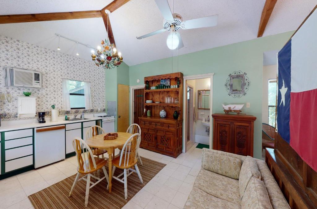 Ingram Hotel | Shamrock Cottage