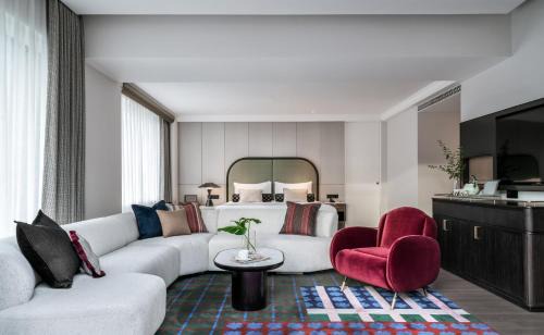Huaihai Road Commercial Area Hotel | Shanghai Blackstone M Hotel