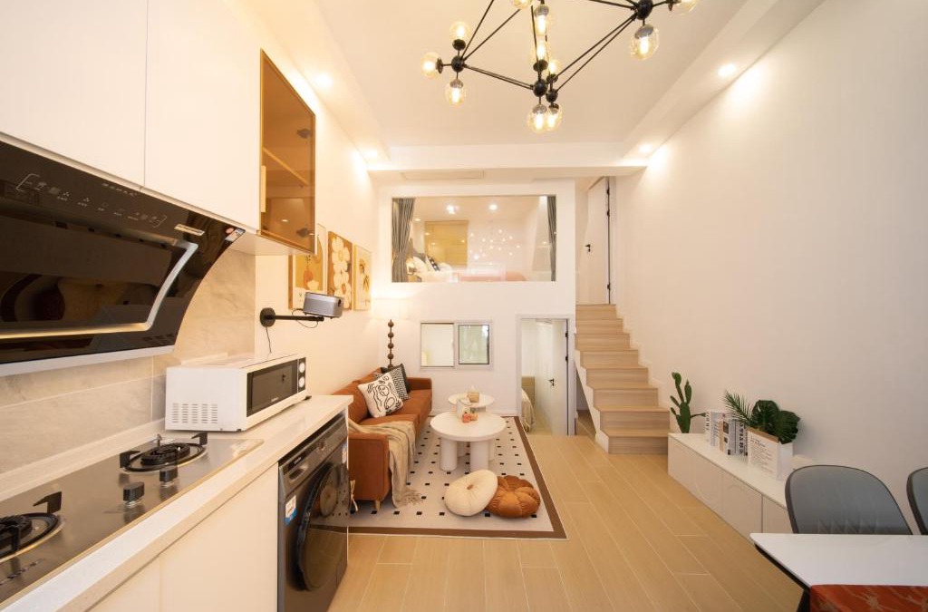 Huaihai Road Commercial Area Apartment | Shanghai Dreams - Hidden Gem on Yongkang Road - Entire Apartment