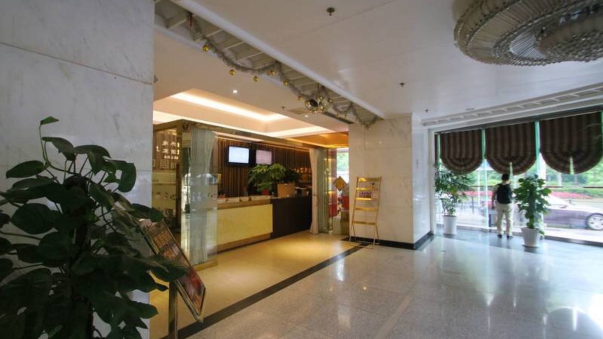 Hong Kou House | Shanghai Qidian Apartment The Bund