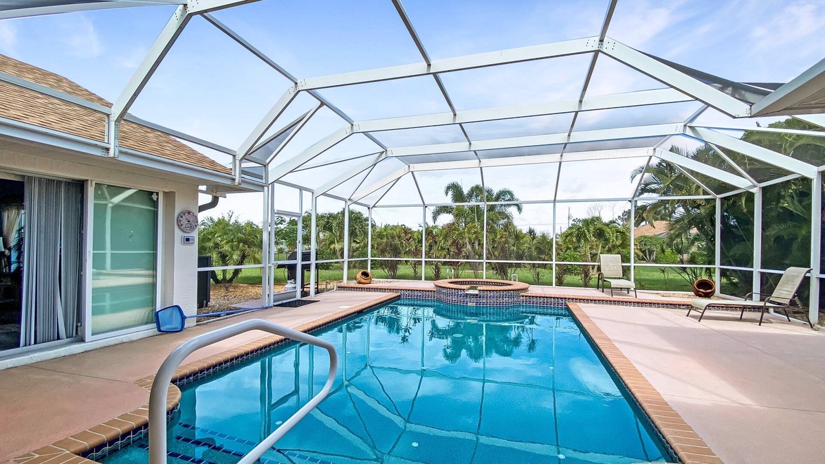 Pinehurst Villa | Shangri-La, full refund*, heated pool, sleeps 6