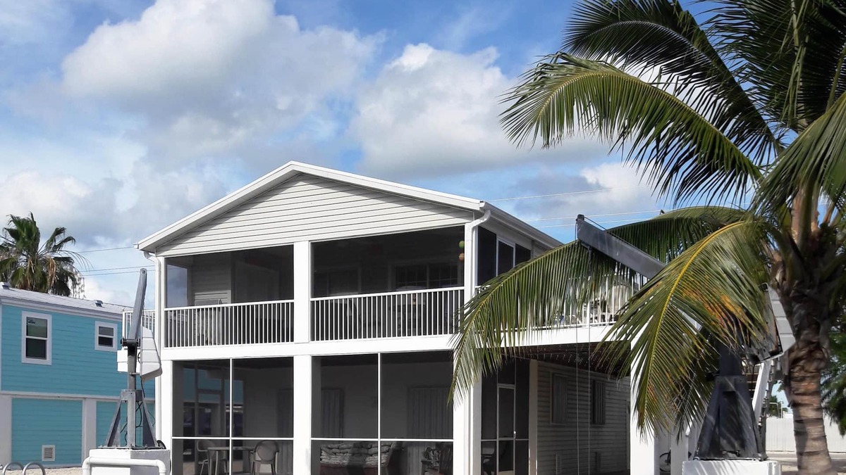 Cutthroat Harbor Estates House | SHANGRI-LA June/July Mini Lobster Season - Discount rate for long term renters