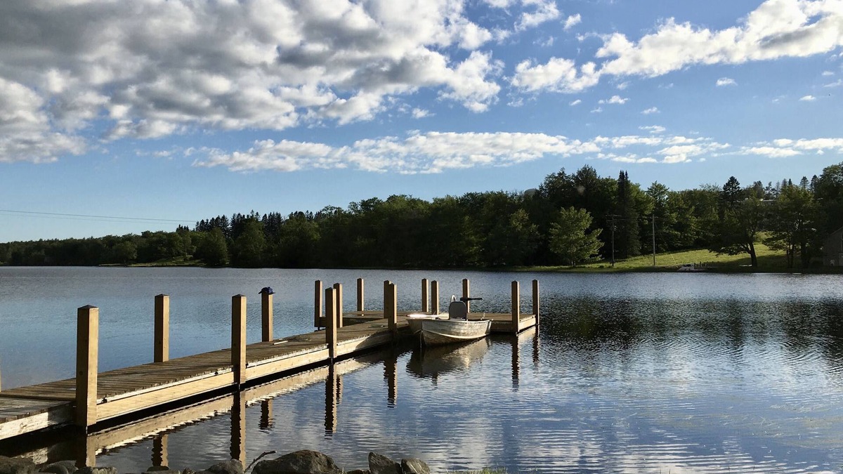 Livingston Manor House | Shangri-la on Private and Peaceful Lake - Livingston Manor NY