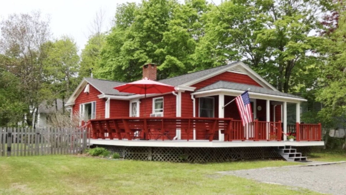Bar Harbor Cottage | Shannon Cottage: In-Town Bar Harbor - 5 min walk to Village Green