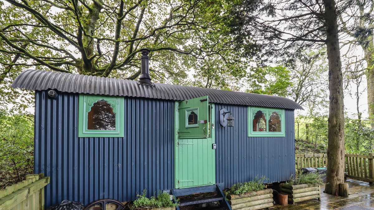 Newcastle-on-Clun Cottage | SHANTI, pet friendly, character holiday cottage in Beguildy
