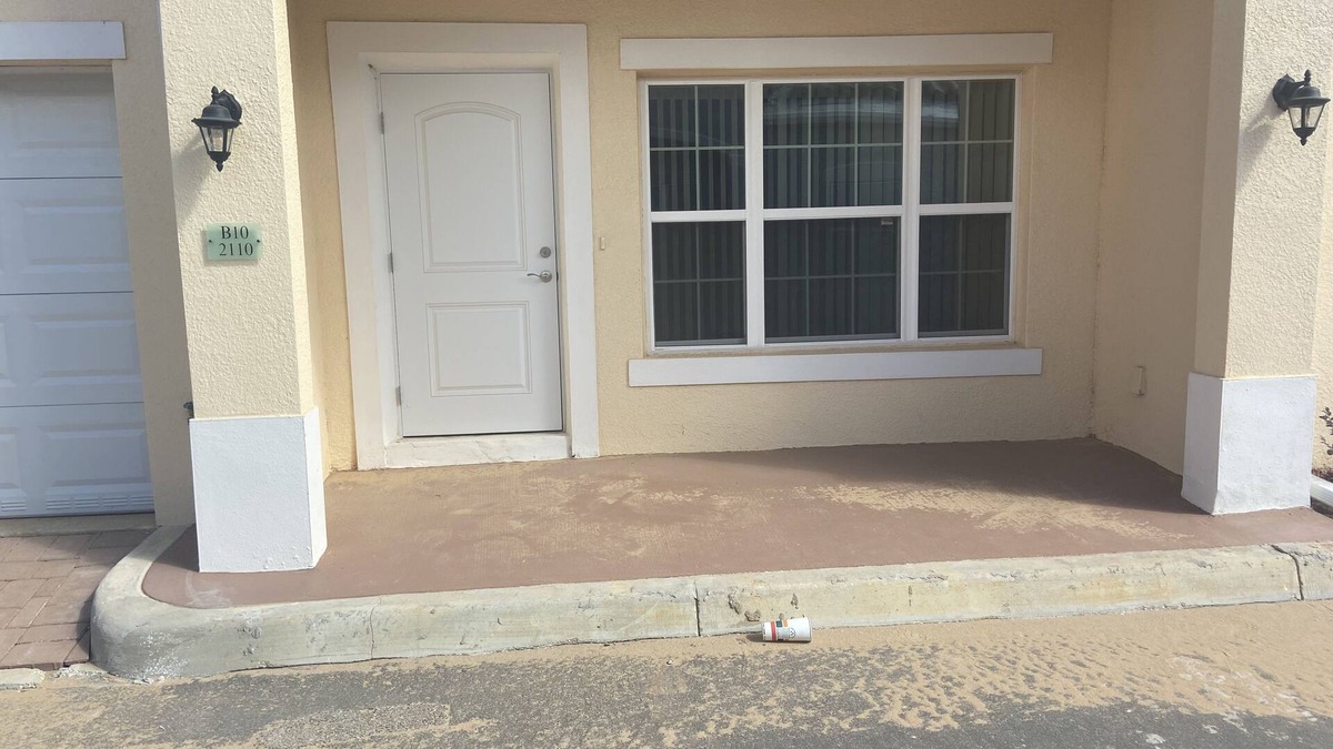 Tavares Condo | Shantiniketan B 10/2110/50 minutes to the Disney 2 mile to down town Tavares.