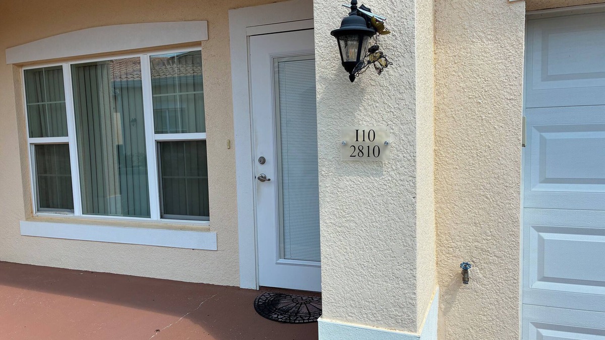 Tavares Condo | Shantiniketan I 10/2810/50 minutes to the Disney 2 mile to down town Tavares.